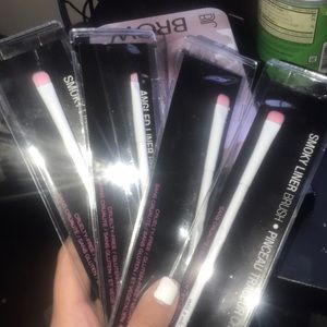 Wet n wild brushes haven’t been used